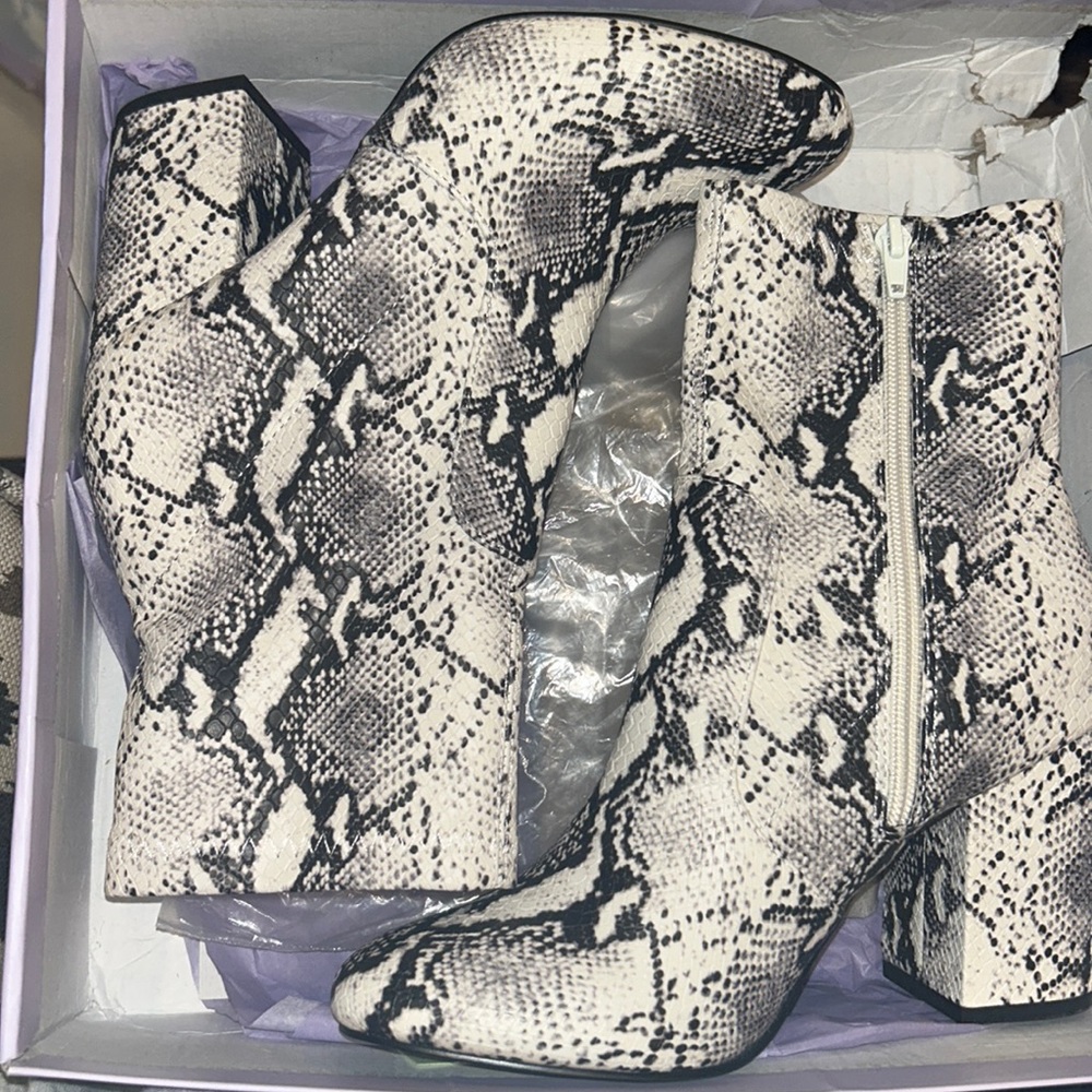 Steve Madden Booties